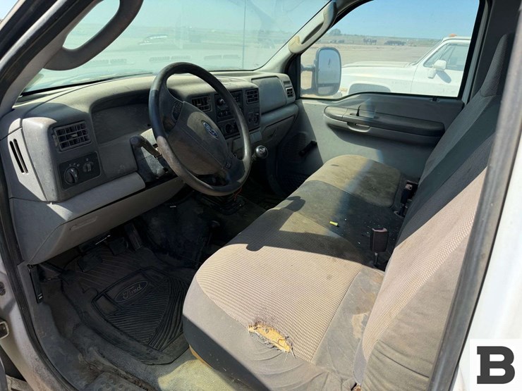 2003-ford-f350-image-15