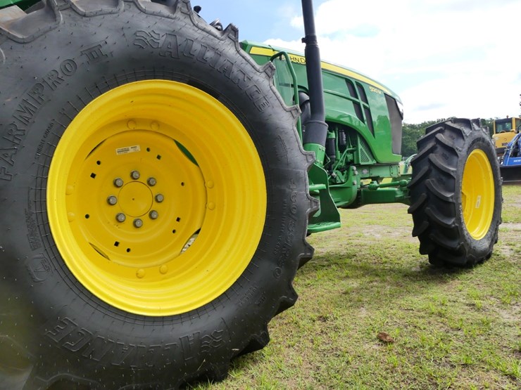 2024-john-deere-5120m-image-7