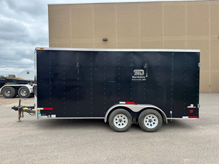 #3892-•-2015-haulmark-18'-enclosed-trailer-image-2