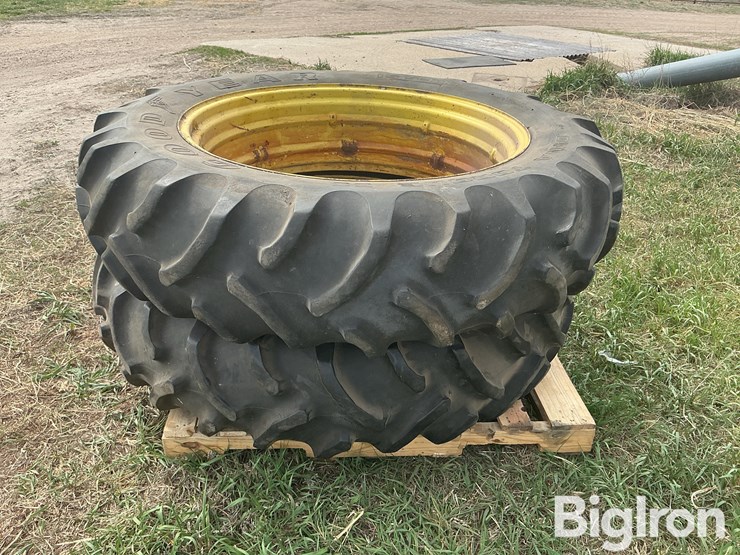 deere-tires-image-8