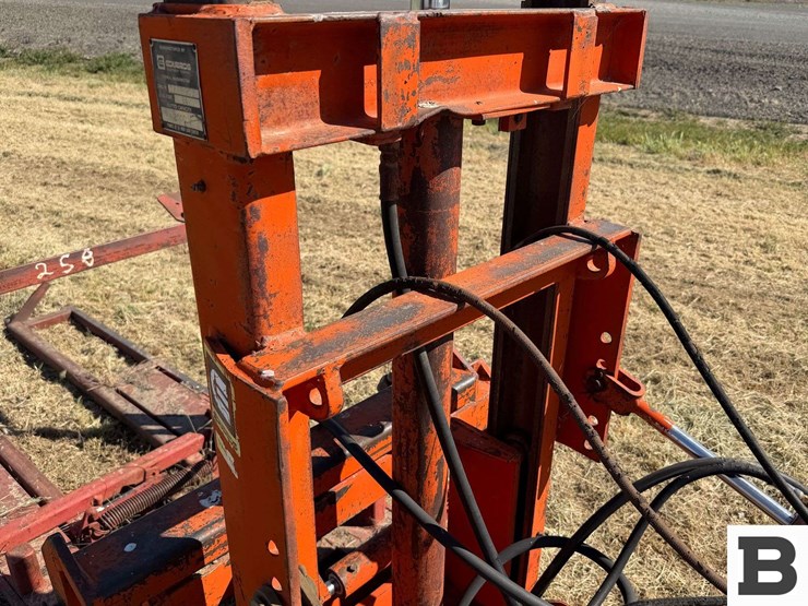 edwards-forklift-attachment-with-bin-dumper---othello,-wa-image-7