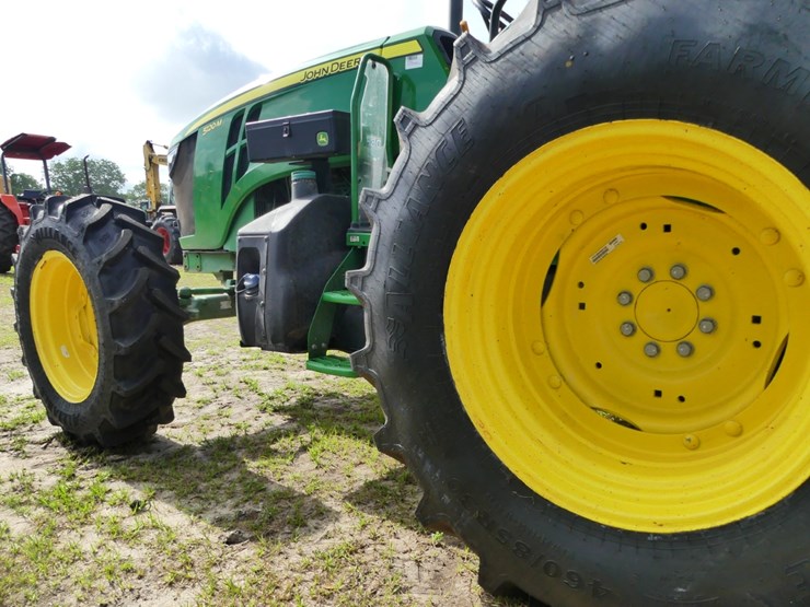2024-john-deere-5120m-image-7