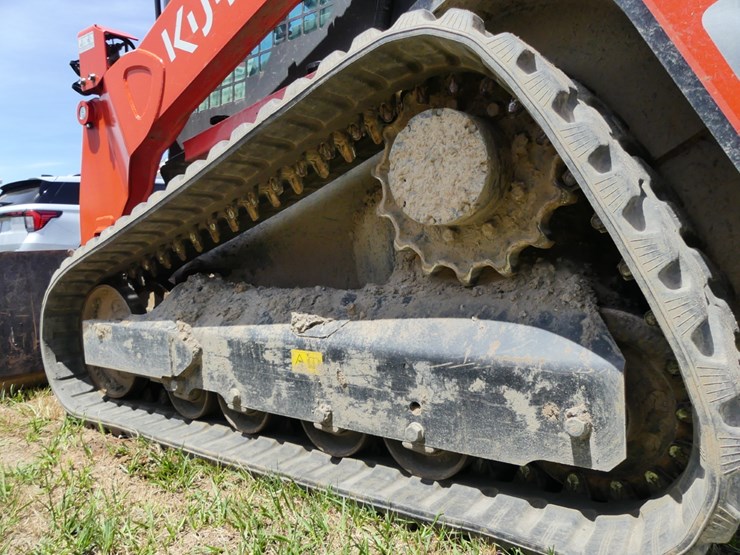 2024-kubota-svl75-3-image-5