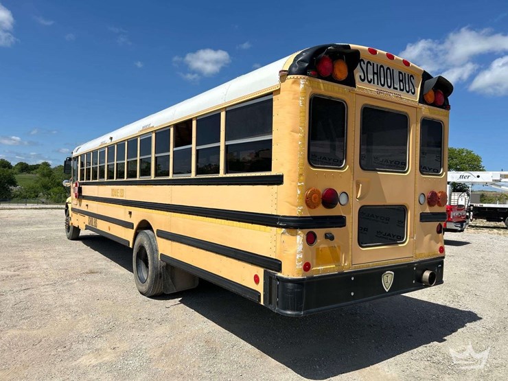 2009-ic-corporation-pb105-school-bus-image-2