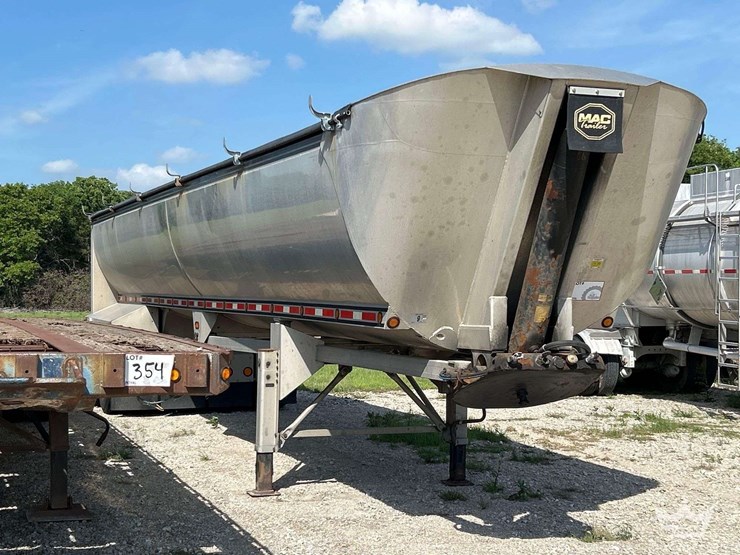 2017-mac-half-round-t/a-end-dump-trailer-image-4