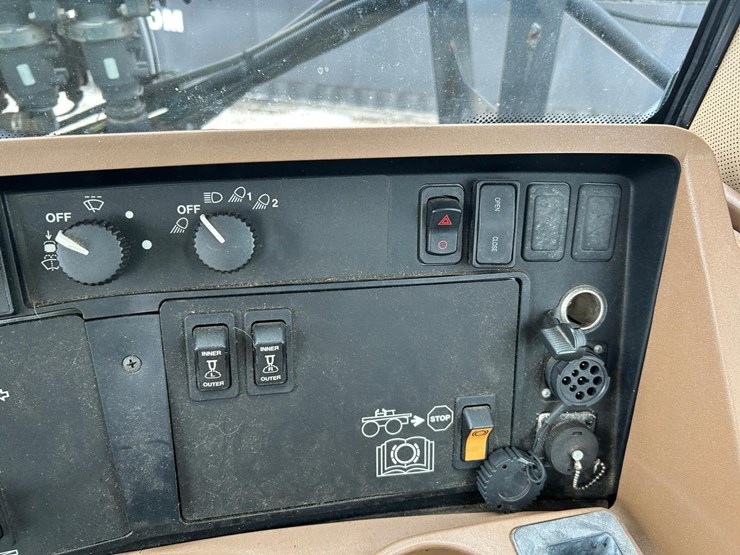 john-deere-4930-image-26