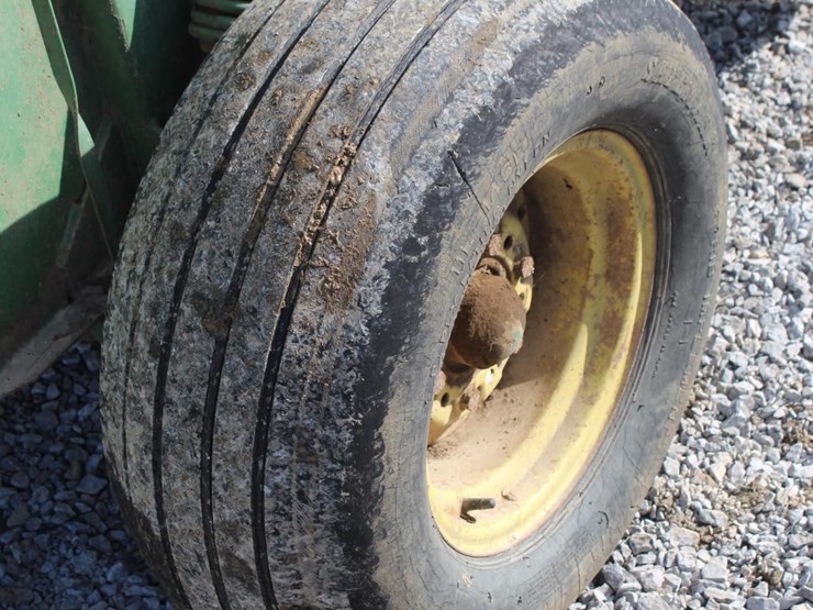 john-deere-510-image-11