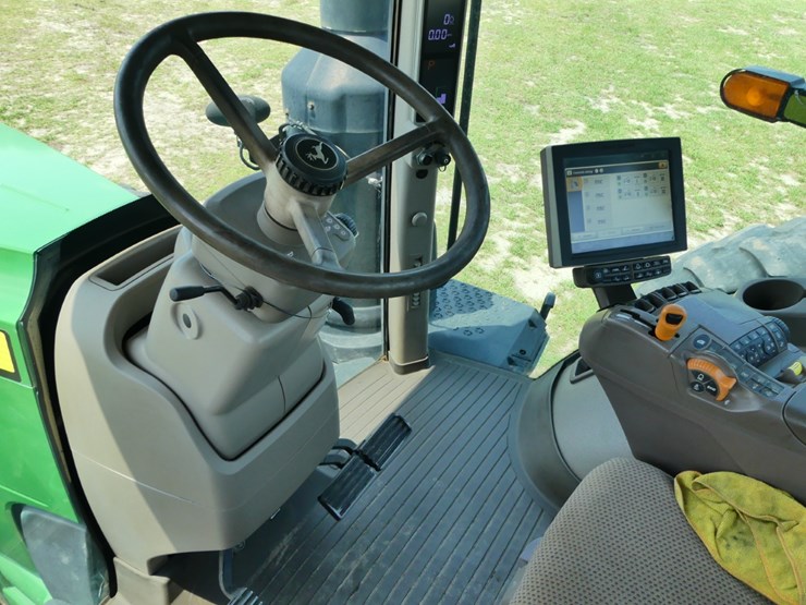 2018-john-deere-8320r-image-18
