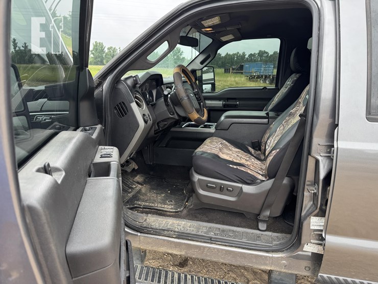 2011-ford-f250-lariat-image-8