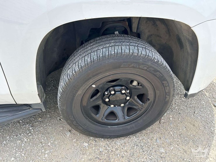 2020-chevrolet-tahoe-image-27