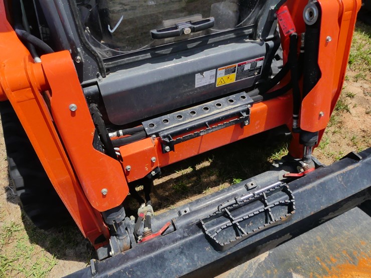 2024-kubota-svl75-3-image-12
