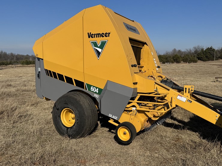 2022-vermeer-604-pro-image-1