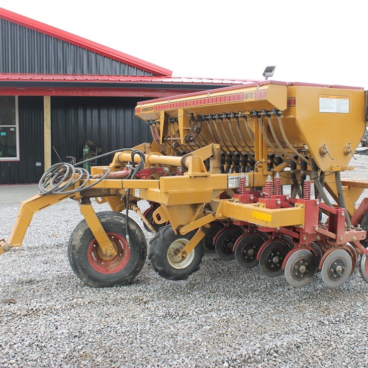HAYBUSTER 107C