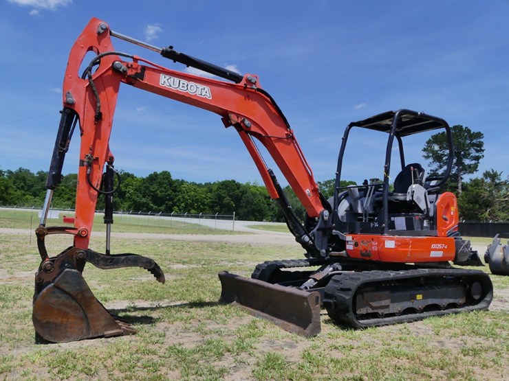 2019-kubota-kx057-4-image-1