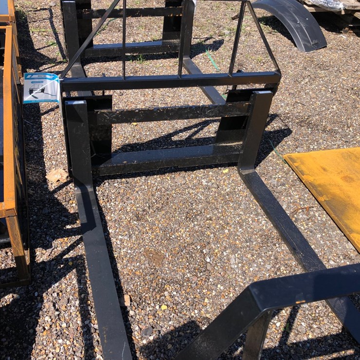 #92 • 48” PALLET FORKS