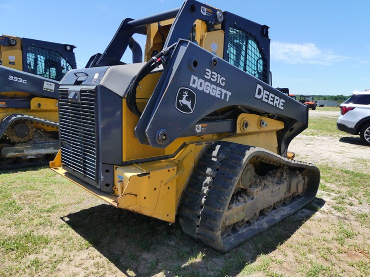 2019-deere-331g-image-3