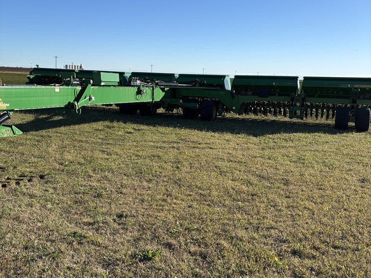 2022-great-plains-50'-bd7600hd-image-23