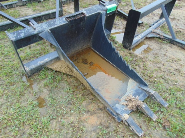 skid-steer-quick-attach-stump-puller-image-1