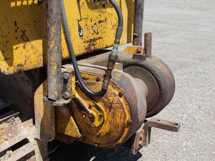 john-deere-350-image-19