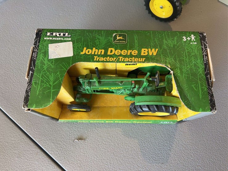 john-deere-model-a-image-10