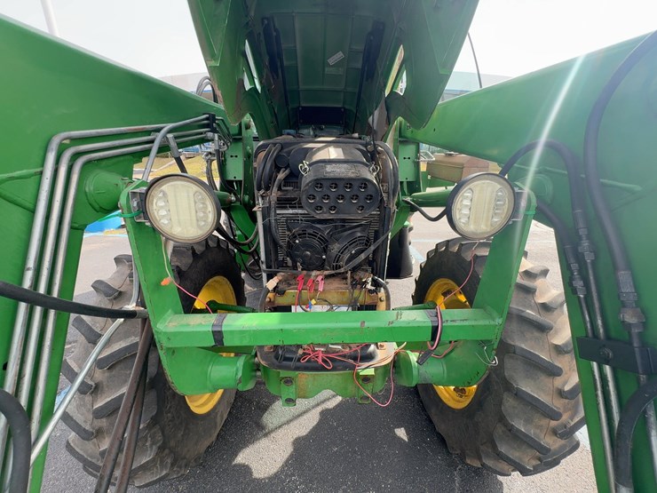 2011-john-deere-5095m-image-38