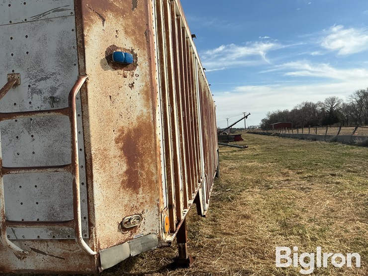 1973-hobbs-grain-trailer-image-9