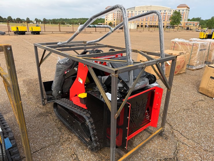 #9129-•-(new)-ride-on-mini-skid-steer-ssl580-image-4