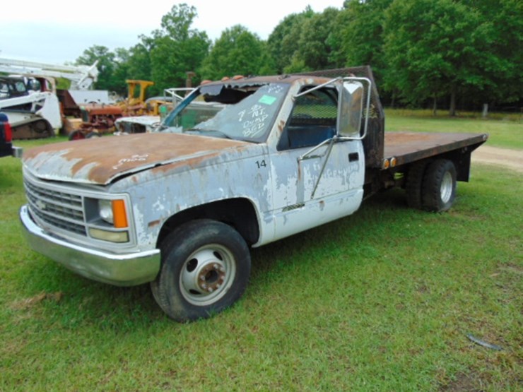 chevrolet-1ton-image-1