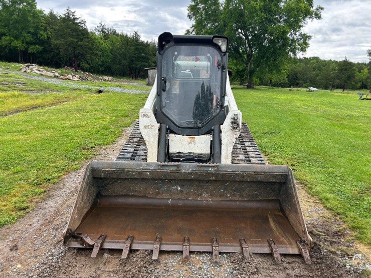 2022-bobcat-t770-image-8