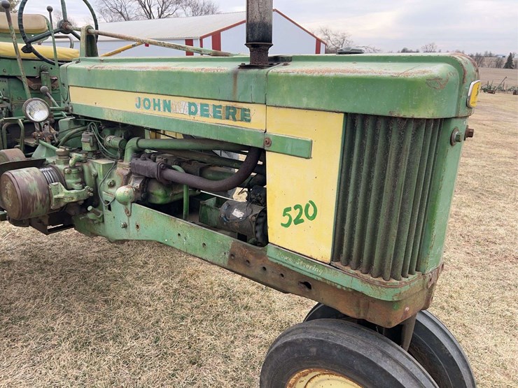 john-deere-520-image-10