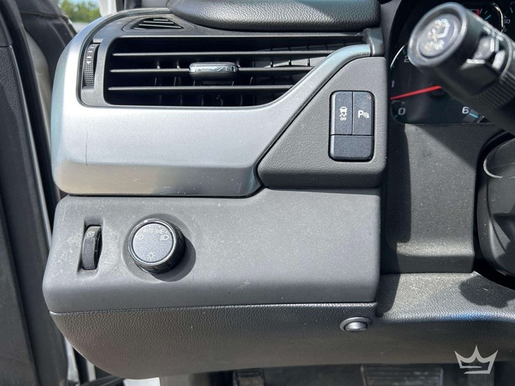 2020-chevrolet-tahoe-image-15