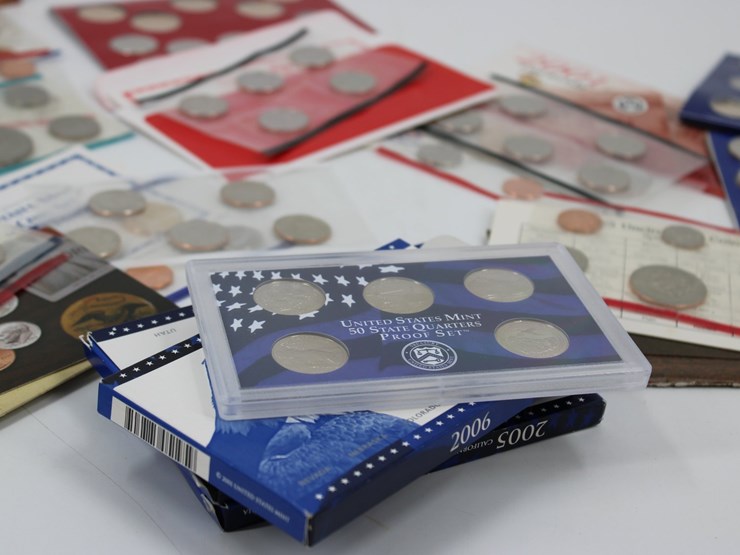 #36134-•-(12)-uncirculated-proof-coin-sets-|-silver,-etc...-image-11