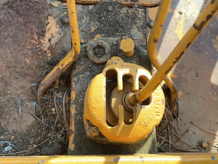 caterpillar-d4-image-48