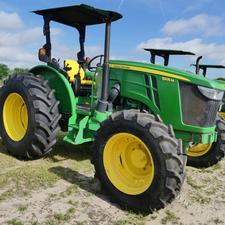 2023 JOHN DEERE 5105M