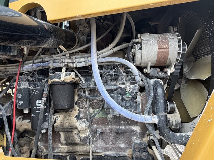 2005-terra-gator-8103-dry-floater-image-9
