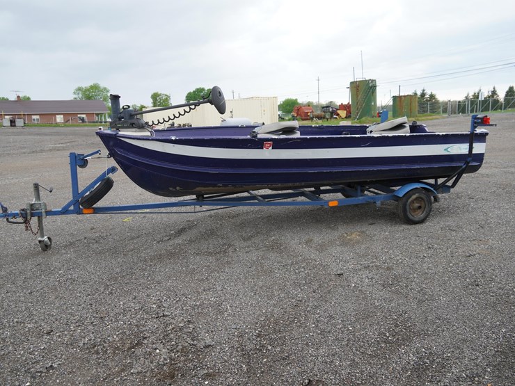 #2376-•-sea-nymph-14r-aluminum-boat-image-1
