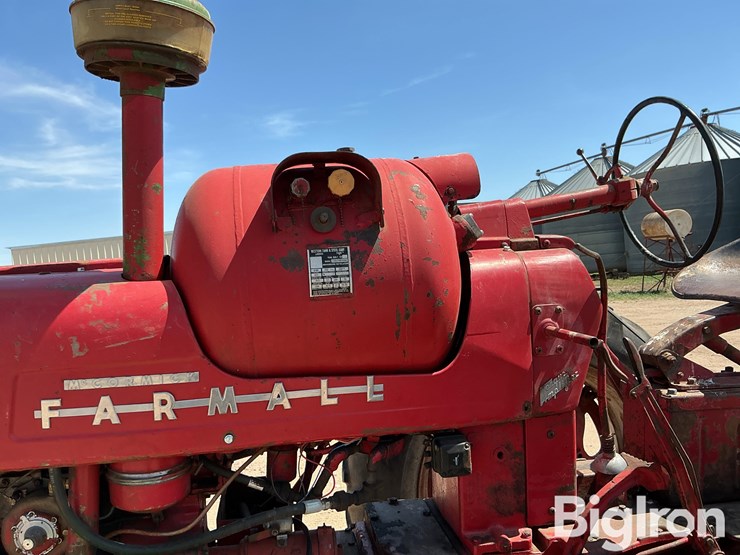 1956-farmall-400-2wd-tractor-image-18