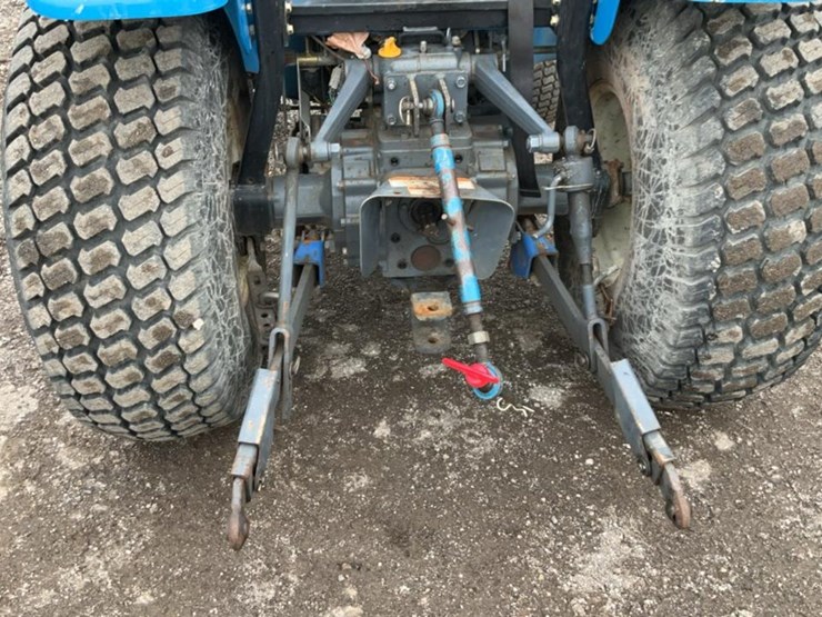 #2400-•-new-holland-tc25s-diesel-tractor-image-20