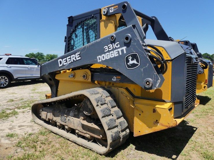 2019-deere-331g-image-4