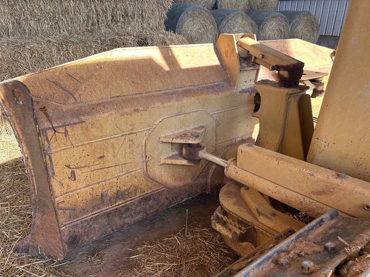 2005-caterpillar-d4g-image-9