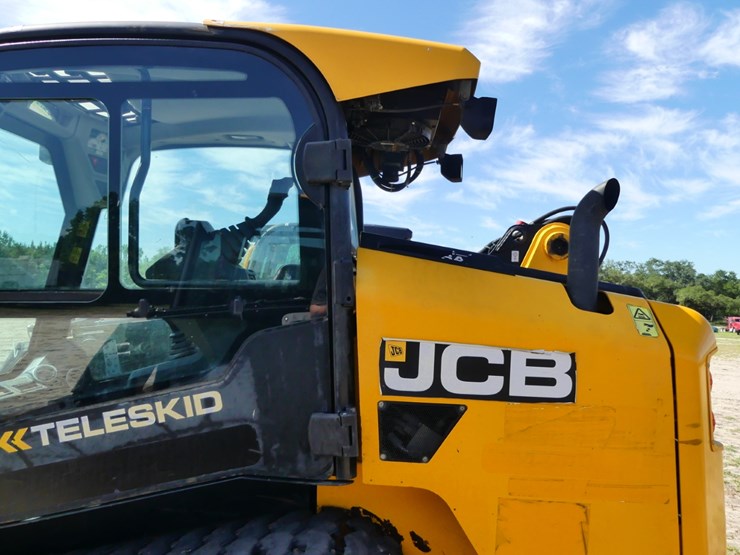 jcb-3ts-8t-image-7