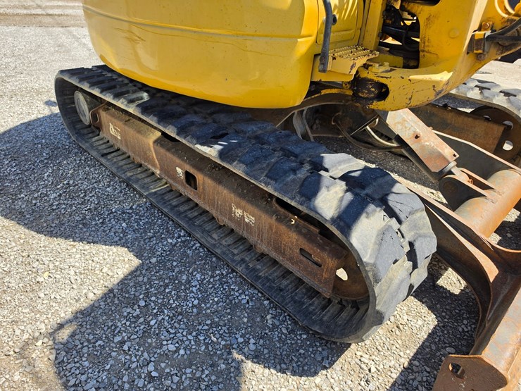 2004-komatsu-pc78mr-6-image-22