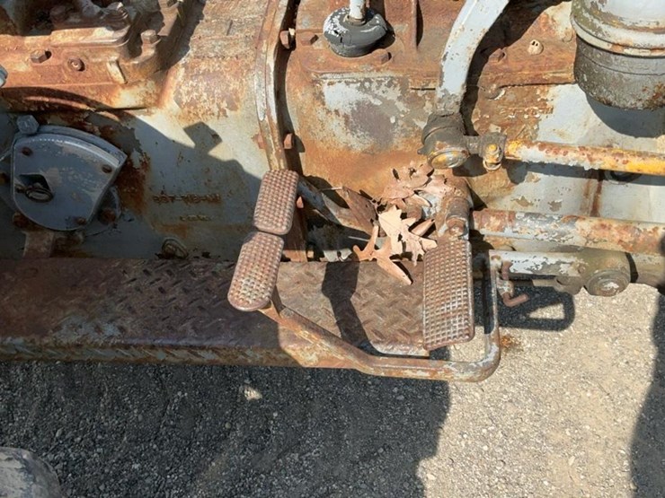 massey-ferguson-35-image-21