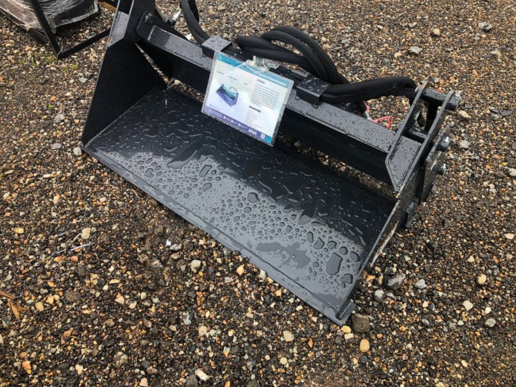 #9-•-mini-skid-steer-4n1-bucket-image-1