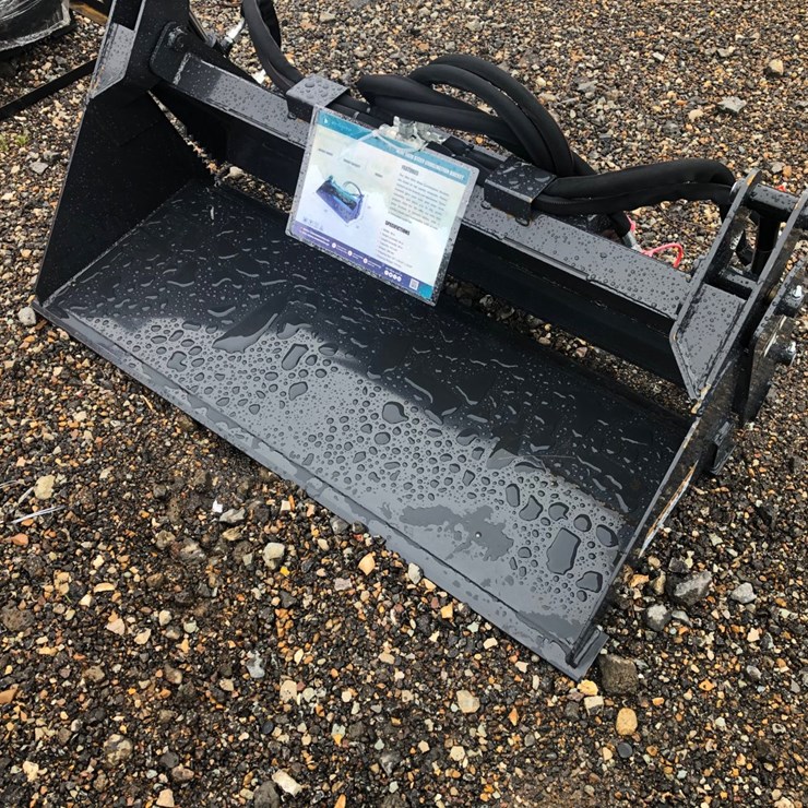#9 • MINI SKID STEER 4n1 BUCKET