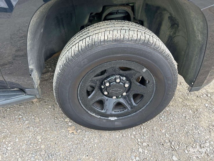 2018-chevrolet-tahoe-image-26