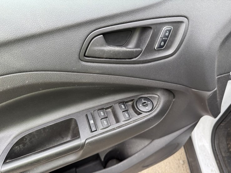 2016-ford-escape-image-26