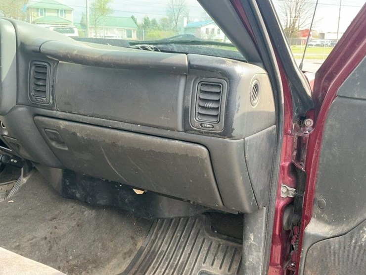 2005-chevrolet-silverado-2500hd-image-55