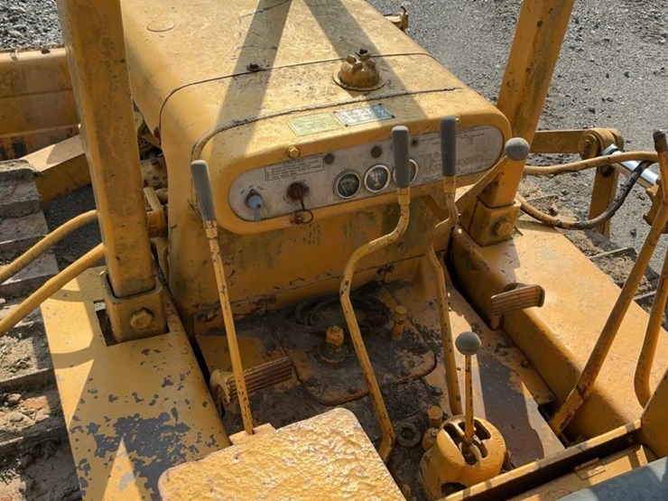 caterpillar-d4-image-46