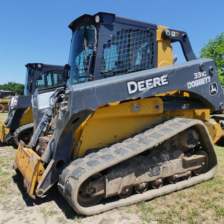 2019 DEERE 331G